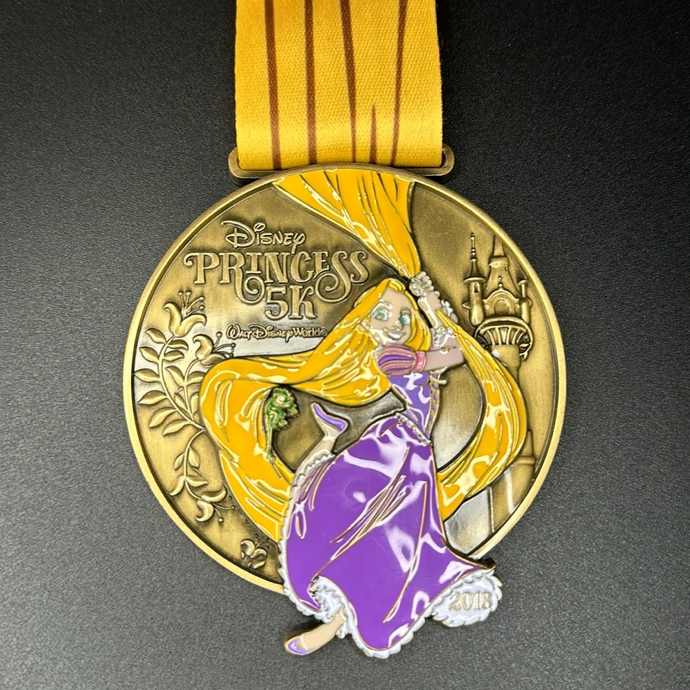 Disney Run 2018 Princess 5K medal Tangled